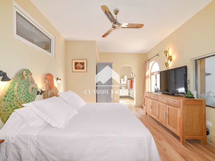 Image No.26-8 Bed Villa for sale