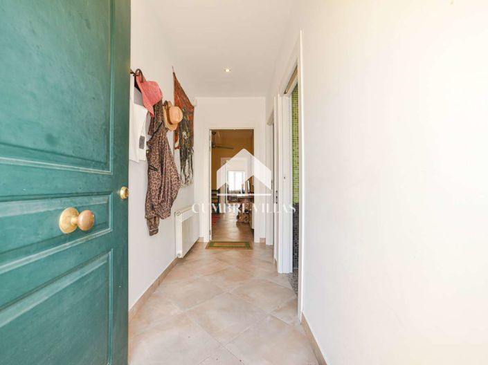 Image No.32-8 Bed Villa for sale