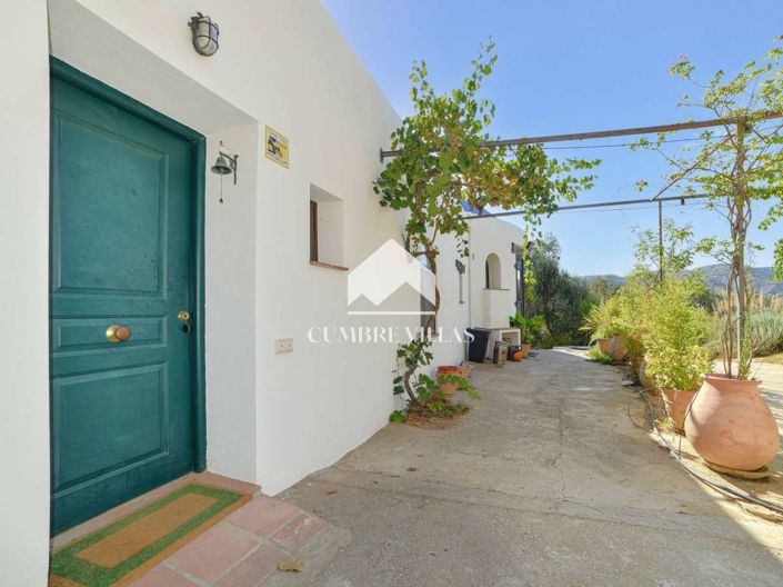 Image No.33-8 Bed Villa for sale