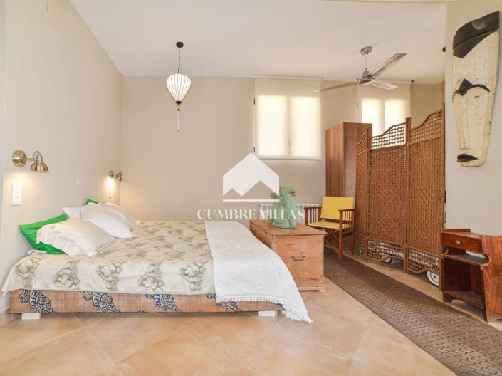 Image No.39-8 Bed Villa for sale