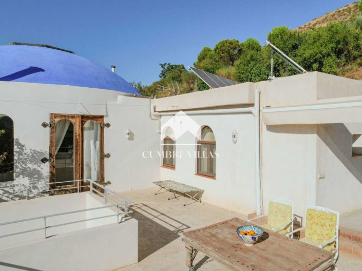 Image No.52-8 Bed Villa for sale