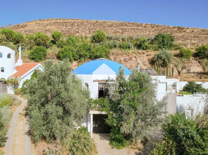 Image No.54-8 Bed Villa for sale