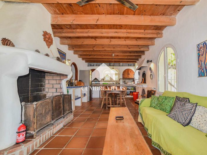 Image No.58-8 Bed Villa for sale