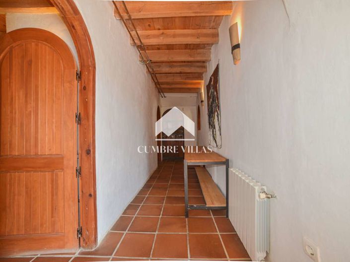 Image No.63-8 Bed Villa for sale