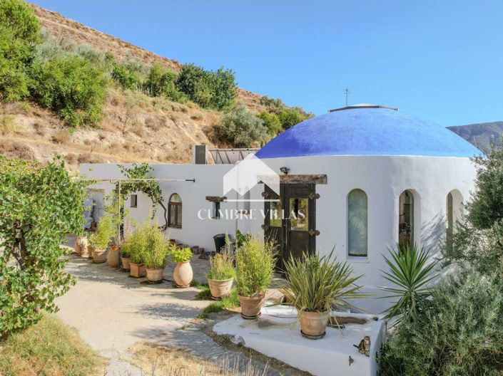 Image No.8-8 Bed Villa for sale