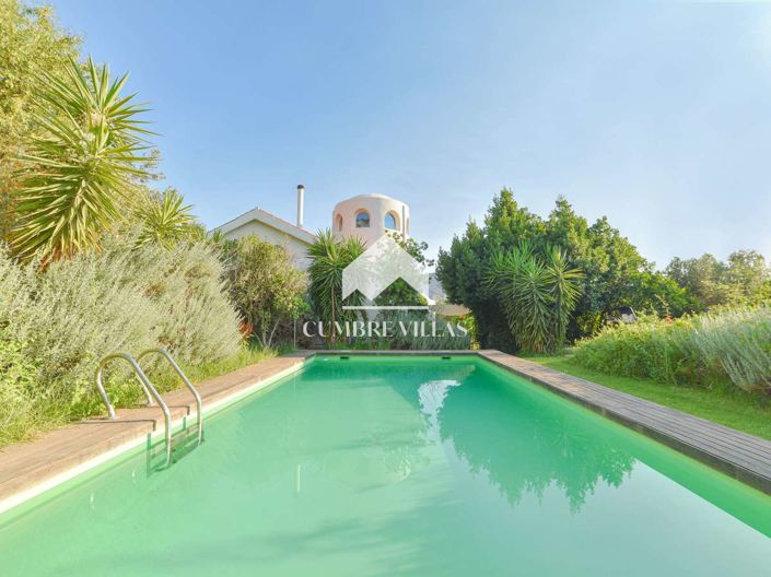 Image No.95-8 Bed Villa for sale