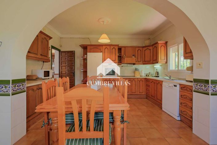 Image No.15-5 Bed Villa for sale