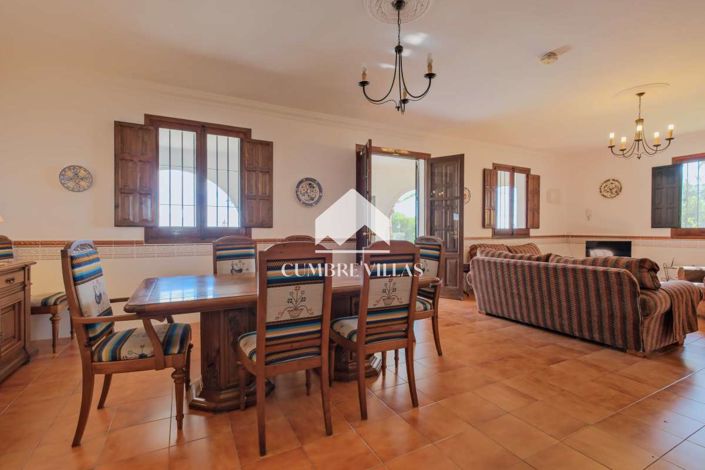 Image No.17-5 Bed Villa for sale