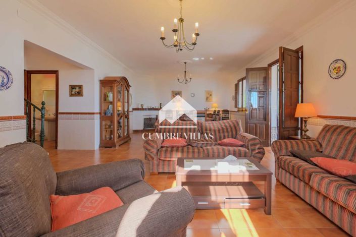 Image No.18-5 Bed Villa for sale