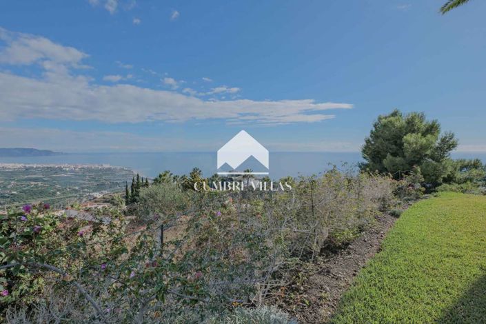 Image No.52-5 Bed Villa for sale