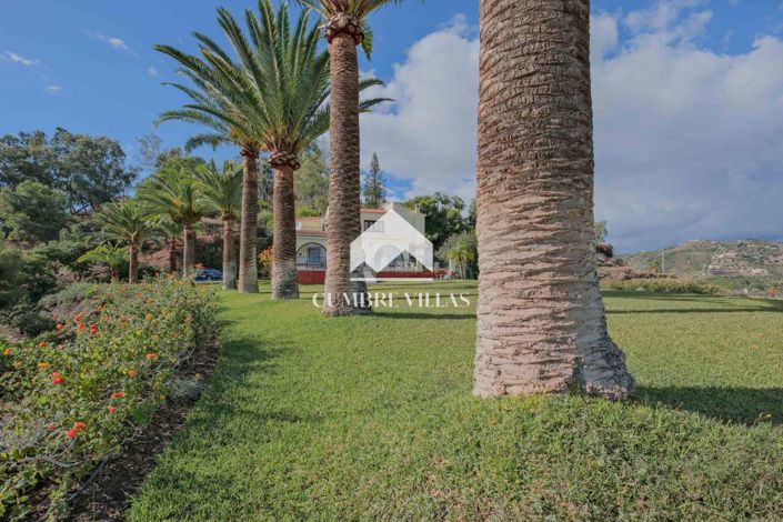 Image No.56-5 Bed Villa for sale