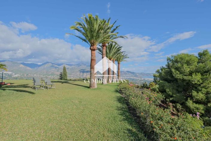 Image No.57-5 Bed Villa for sale