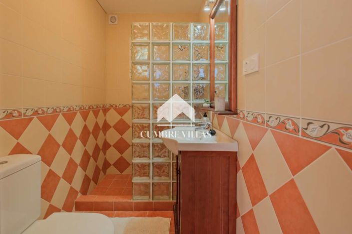 Image No.30-4 Bed Villa for sale