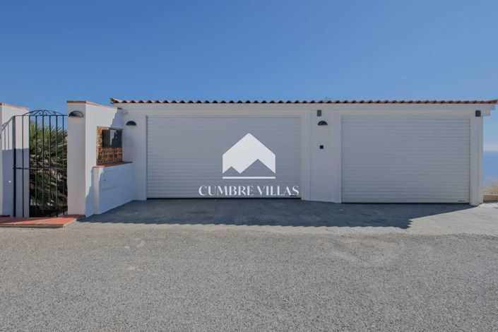 Image No.53-4 Bed Villa for sale