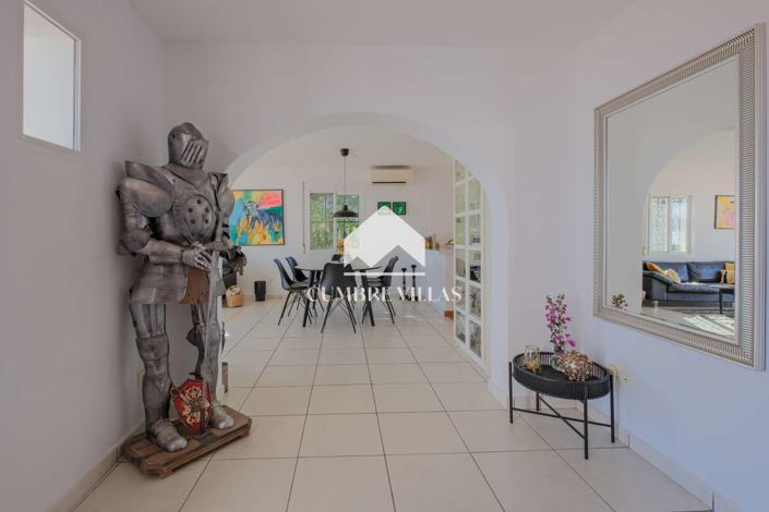 Image No.9-4 Bed Villa for sale