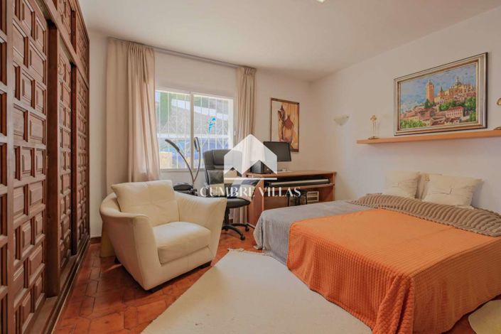 Image No.29-2 Bed Villa for sale