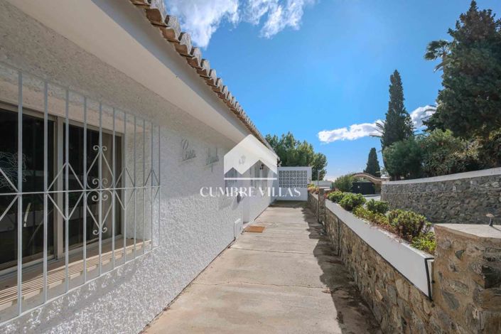 Image No.30-2 Bed Villa for sale