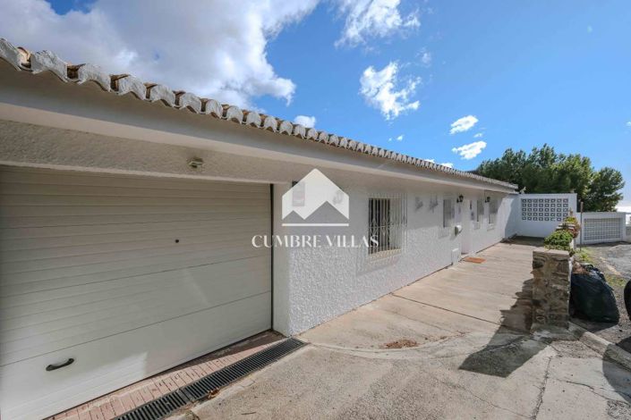 Image No.31-2 Bed Villa for sale