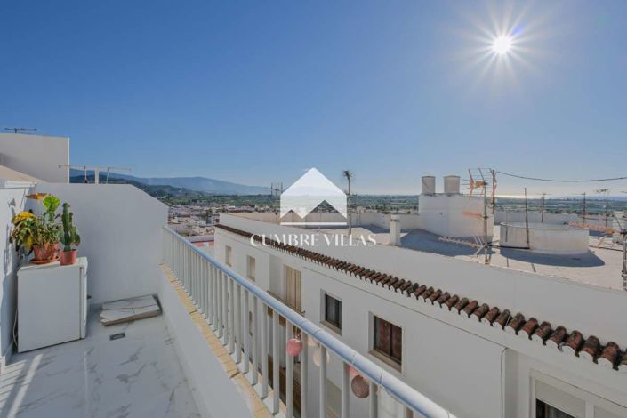 Image No.17-3 Bed Apartment for sale