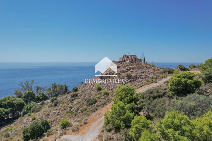 Image No.5-Villa for sale