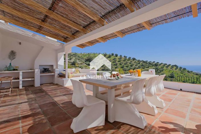 Image No.34-5 Bed Country House for sale