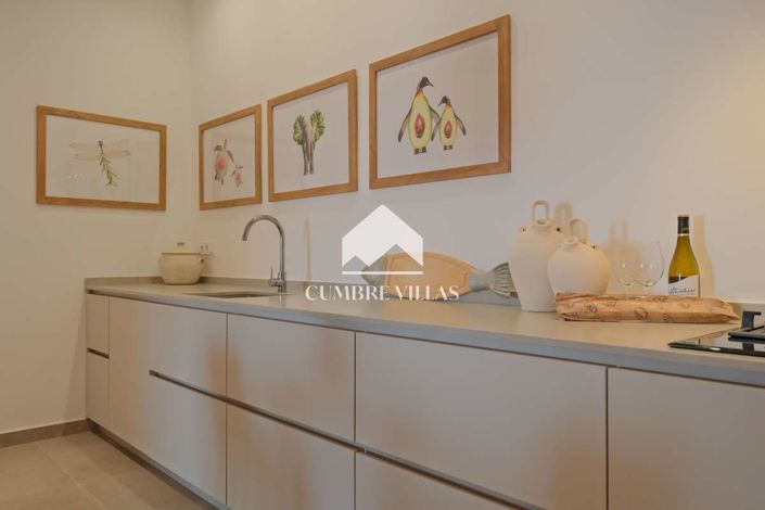 Image No.40-5 Bed Country House for sale