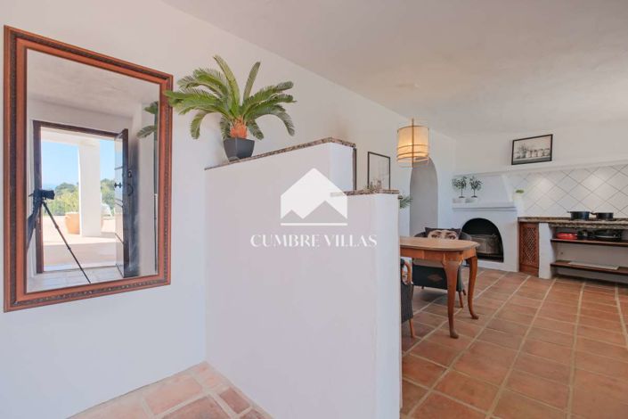 Image No.58-5 Bed Country House for sale