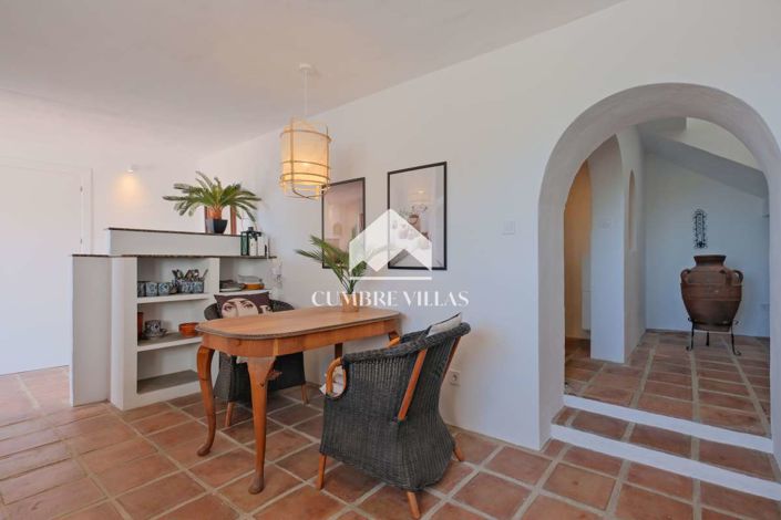 Image No.60-5 Bed Country House for sale