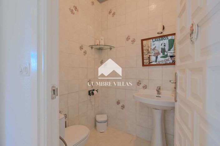 Image No.25-4 Bed Villa for sale