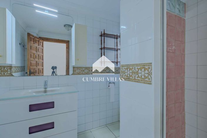 Image No.39-4 Bed Villa for sale