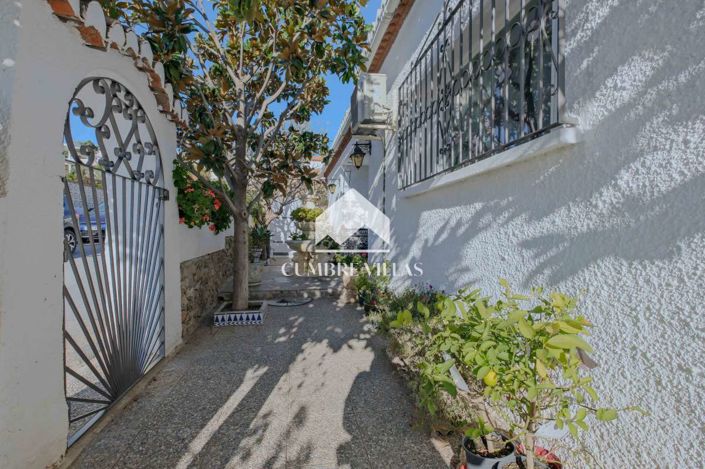 Image No.9-4 Bed Villa for sale