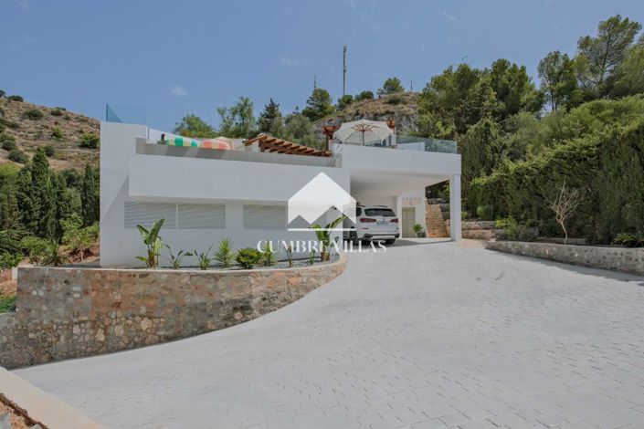 Image No.12-5 Bed Villa for sale