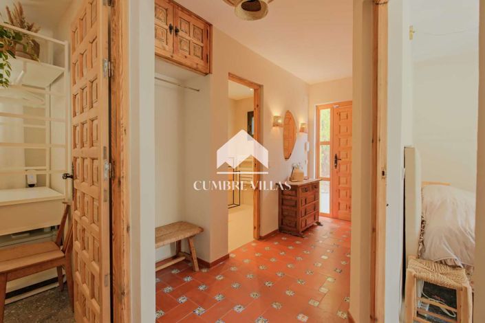 Image No.25-5 Bed Villa for sale