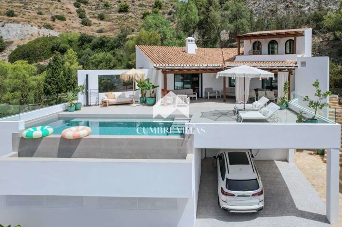 Image No.3-5 Bed Villa for sale