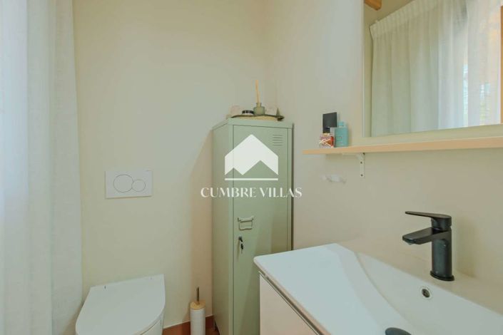 Image No.34-5 Bed Villa for sale