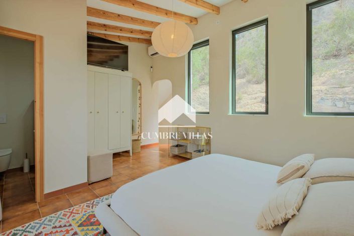 Image No.35-5 Bed Villa for sale