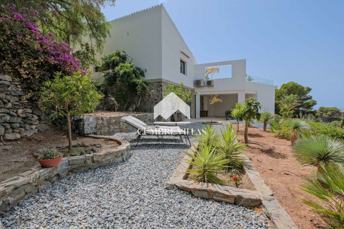 Image No.54-5 Bed Villa for sale