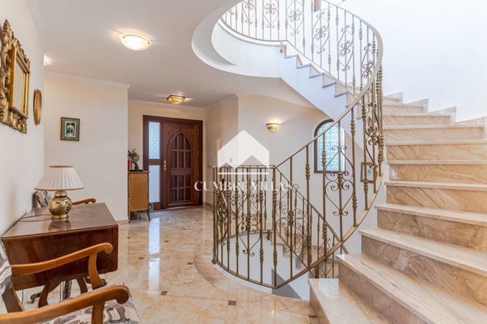 Image No.10-5 Bed Villa for sale