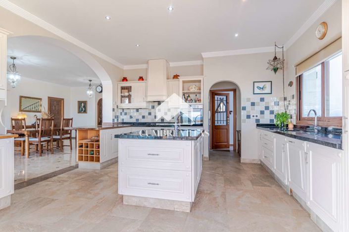 Image No.19-5 Bed Villa for sale