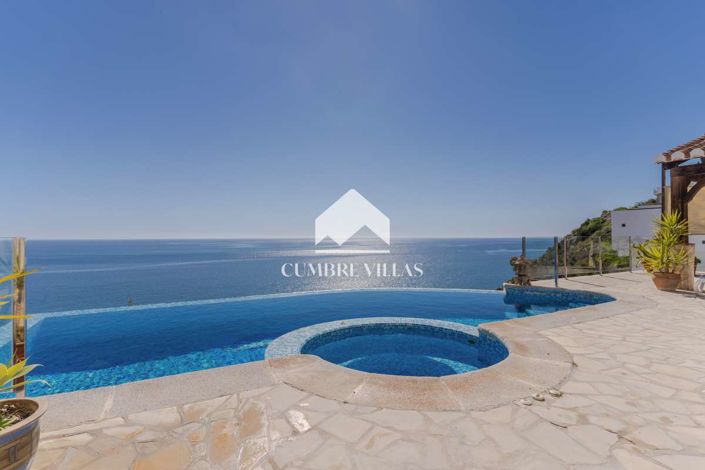 Image No.3-5 Bed Villa for sale