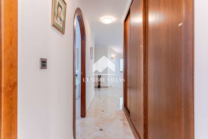 Image No.53-5 Bed Villa for sale