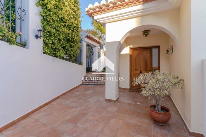 Image No.9-5 Bed Villa for sale