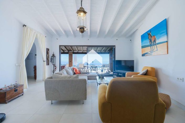 Image No.20-3 Bed Country House for sale