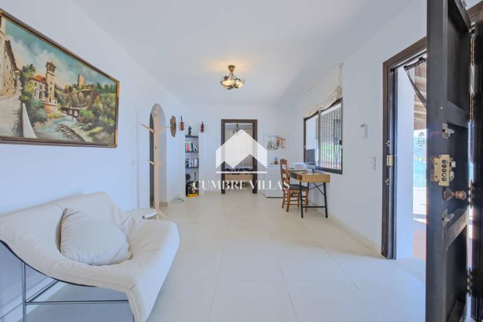 Image No.22-3 Bed Country House for sale