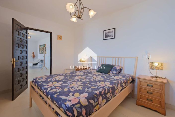 Image No.25-3 Bed Country House for sale