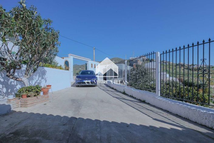 Image No.45-3 Bed Country House for sale