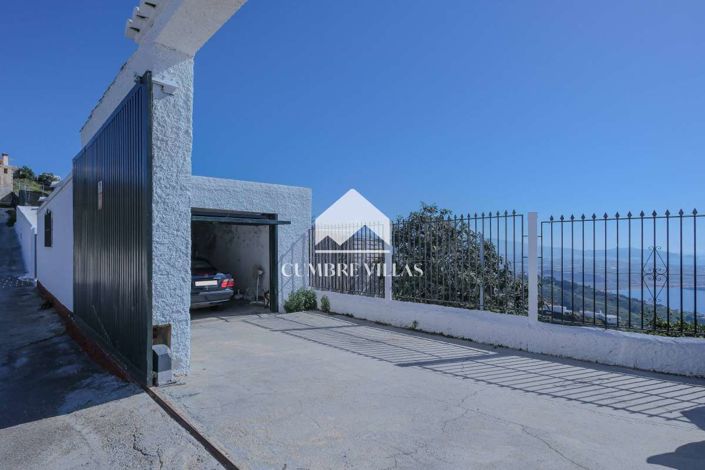 Image No.7-3 Bed Country House for sale