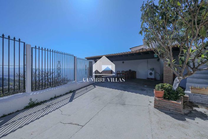 Image No.9-3 Bed Country House for sale