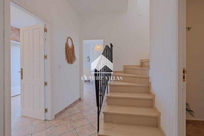 Image No.27-4 Bed Villa for sale