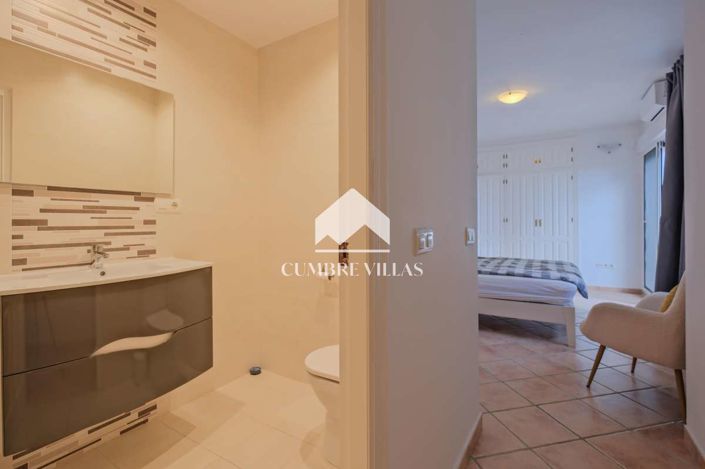 Image No.32-4 Bed Villa for sale